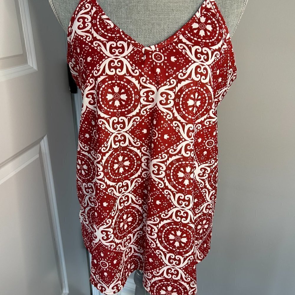 Women's Boho Floral V Neck Spaghetti Strap Tank Red & White Size M NWOT - Picture 3 of 3
